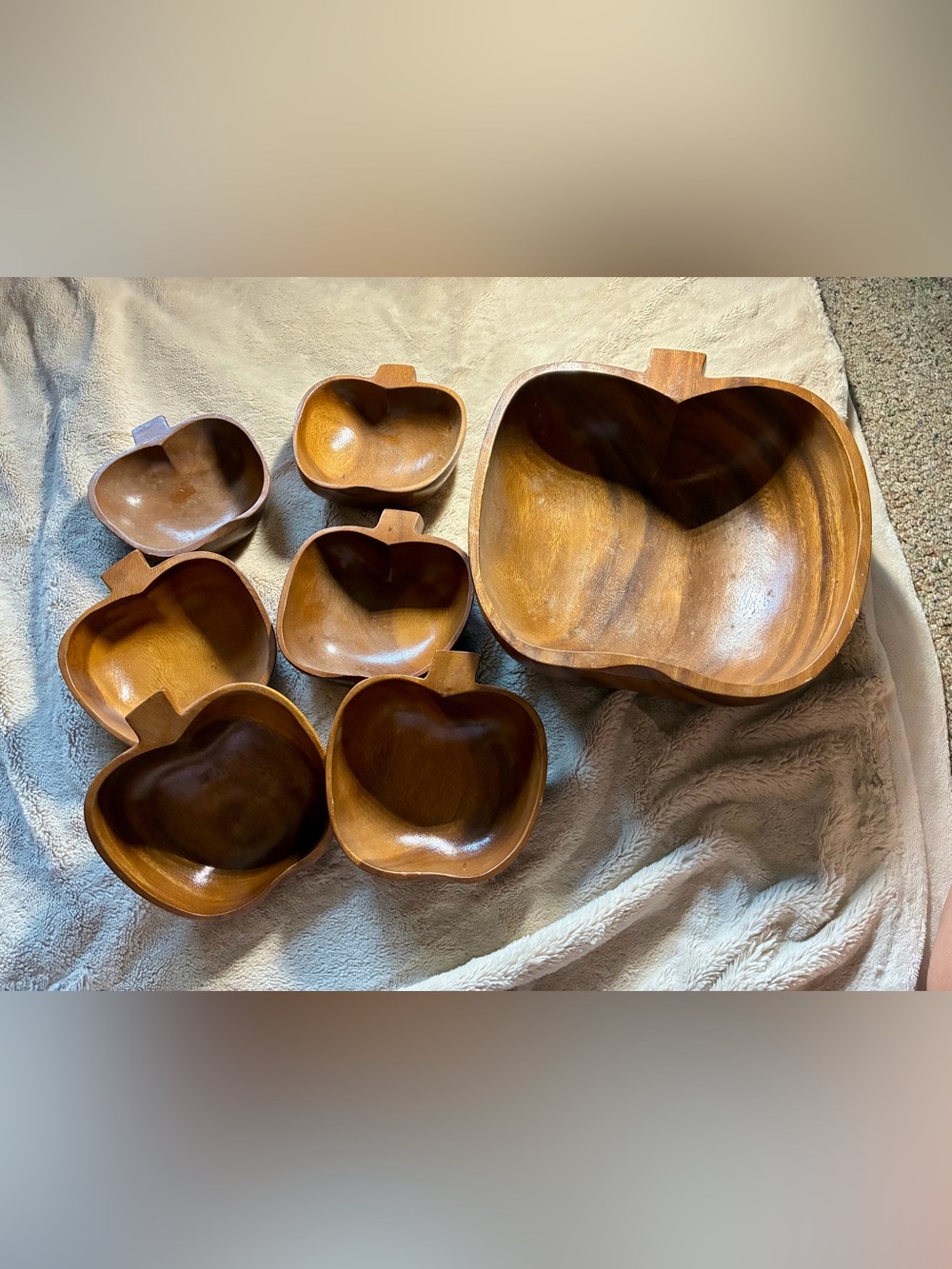 Handcrafted vintage MCM monkey pod Wooden Apple Serving Bowl Set - Brown